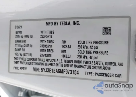 2021 Tesla Model 3 Standard Range Plus Rear-Wheel Drive z USA, uszkodzony, nr VIN 5YJ3E1EA6MF973154